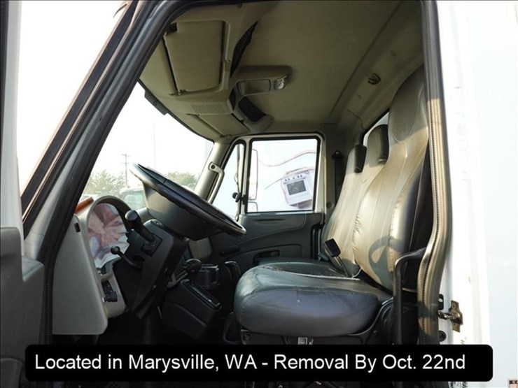 2011-international-durastar-4300-image-16