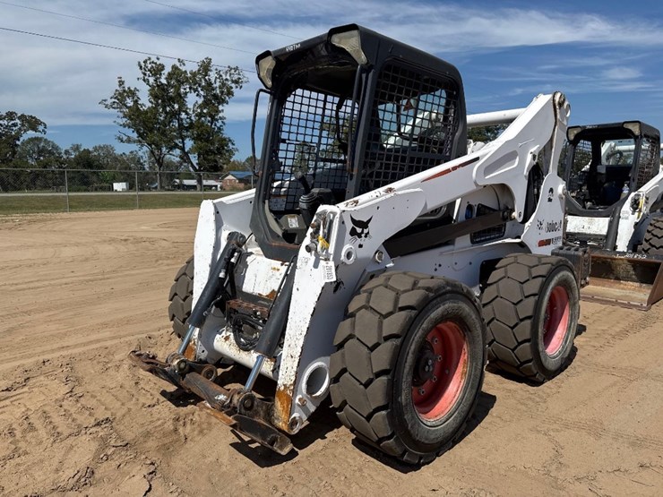 2016-bobcat-s850-image-2