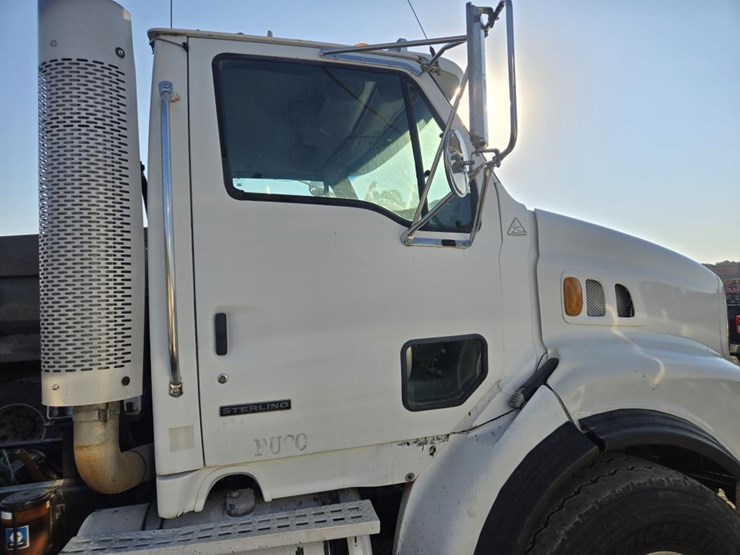 2002-caterpillar-c12-image-11