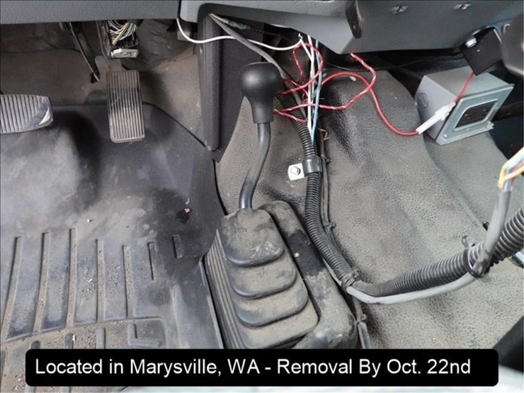 2014-ford-f550-image-21