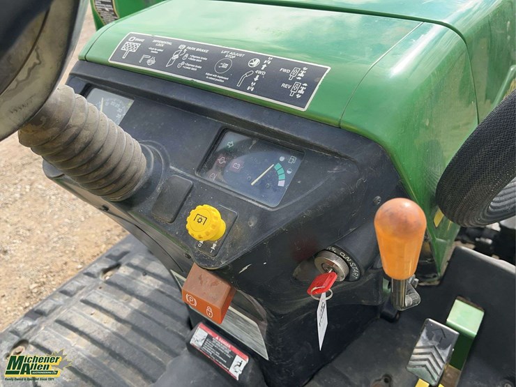 john-deere-2305-image-15