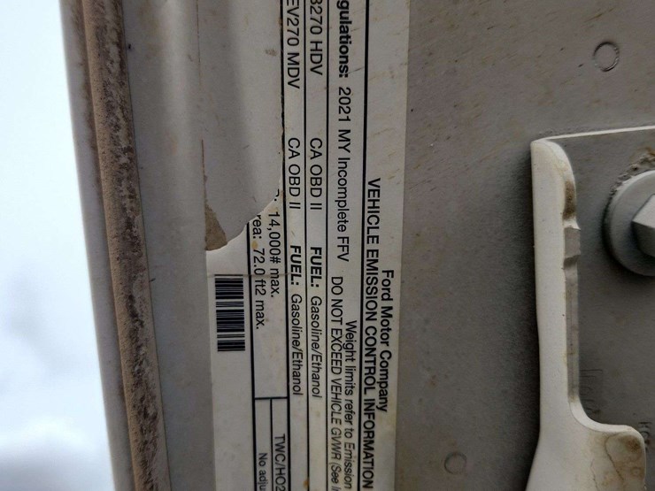 2021-ford-f350-image-30