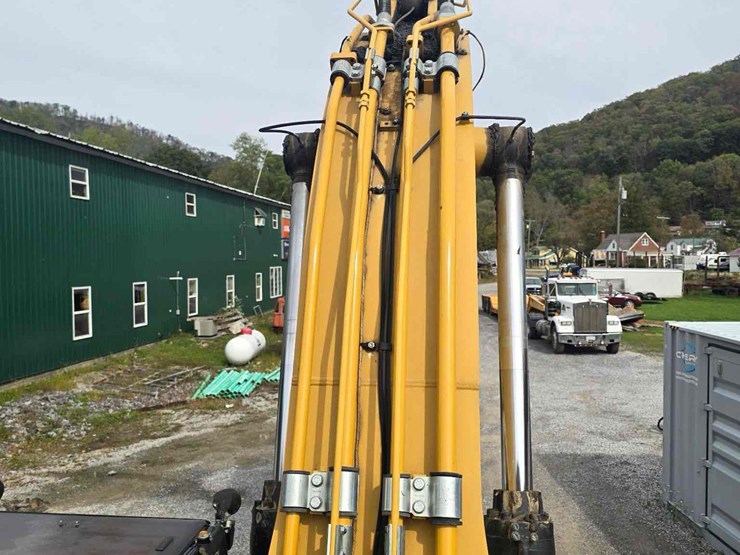 caterpillar-336fl-image-17