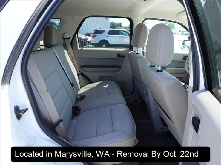 2012-ford-escape-image-24