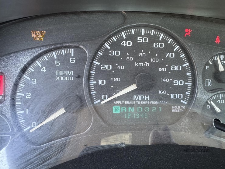 2002-chevrolet-silverado-1500-image-6