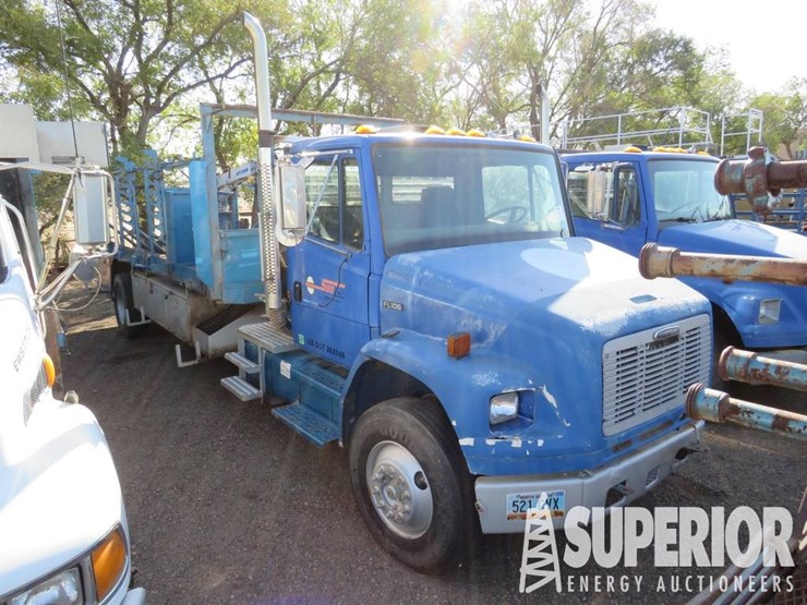 1997-freightliner-fl106-image-2