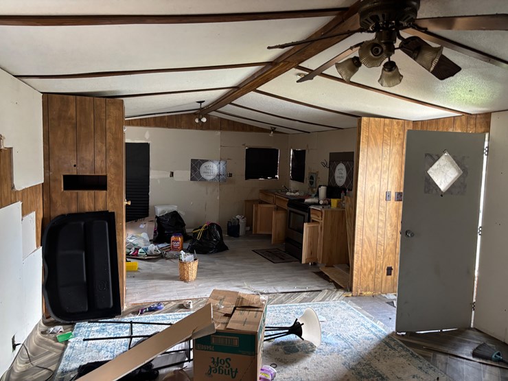#208-•-mobile-home-image-10