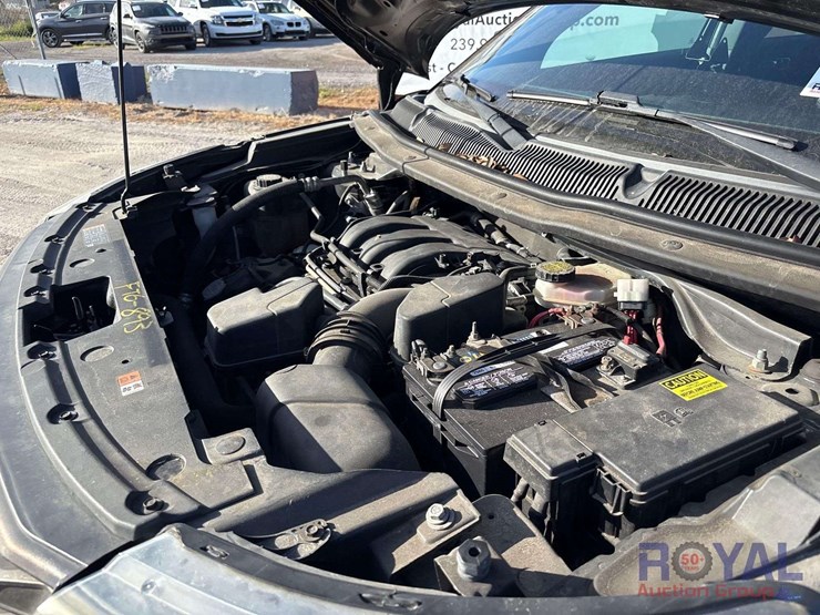 2016-ford-explorer-image-9