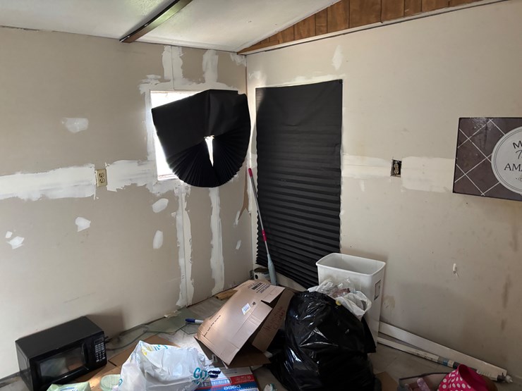 #208-•-mobile-home-image-13