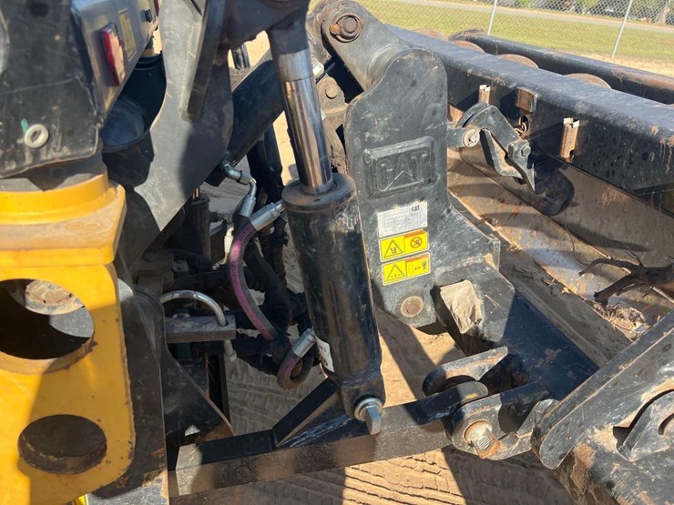 2018-caterpillar-415f2-il-image-29