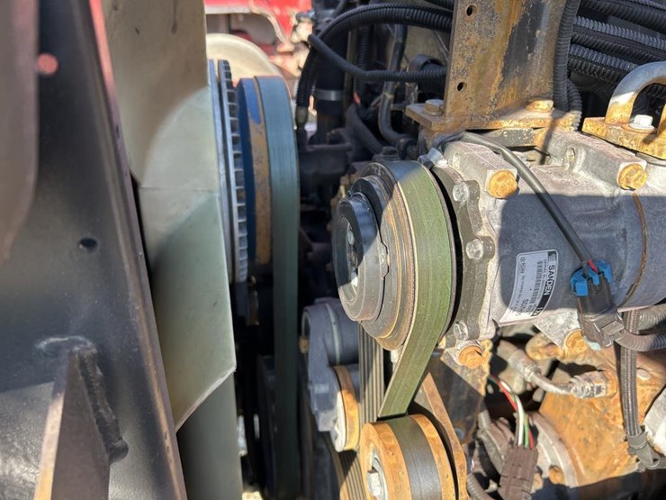 2002-peterbilt-357-image-59