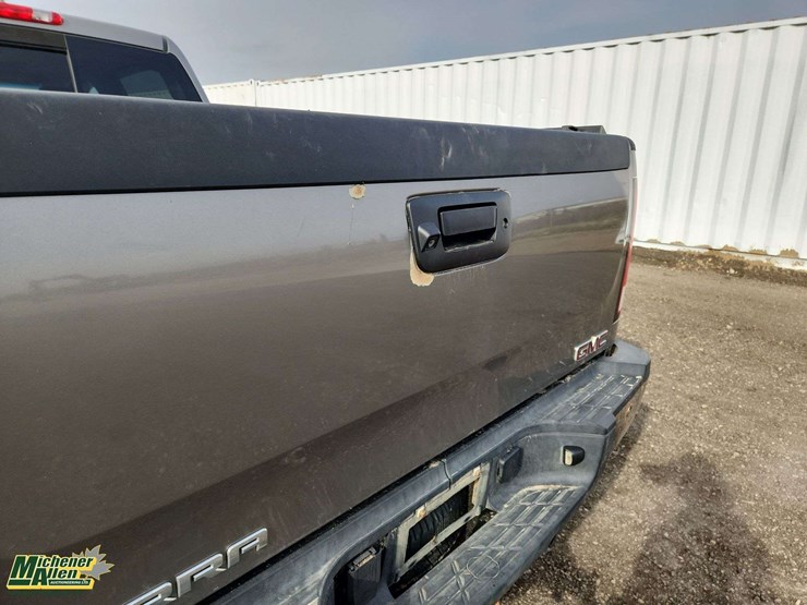 2012-gmc-sierra-2500hd-image-43