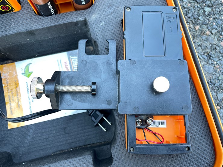 #1686-•-johnson-self-leveling-rotary-laser-image-13