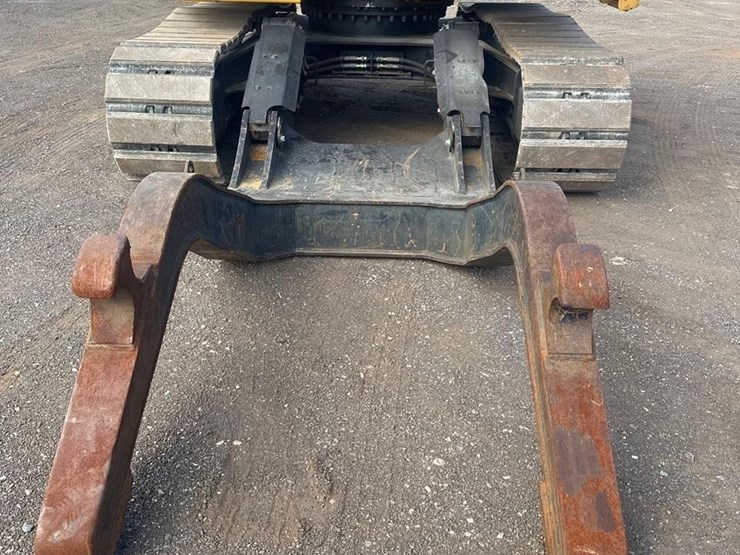 2018-caterpillar-325flcr-image-18