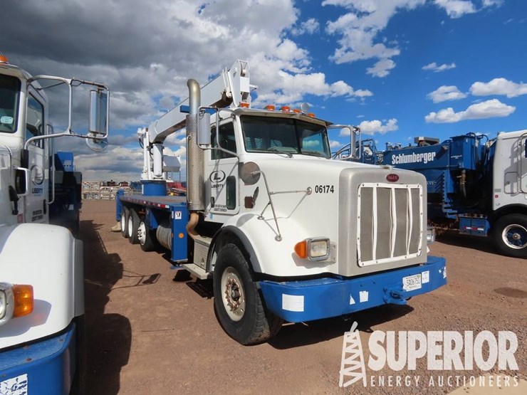 2008-peterbilt-365-image-2