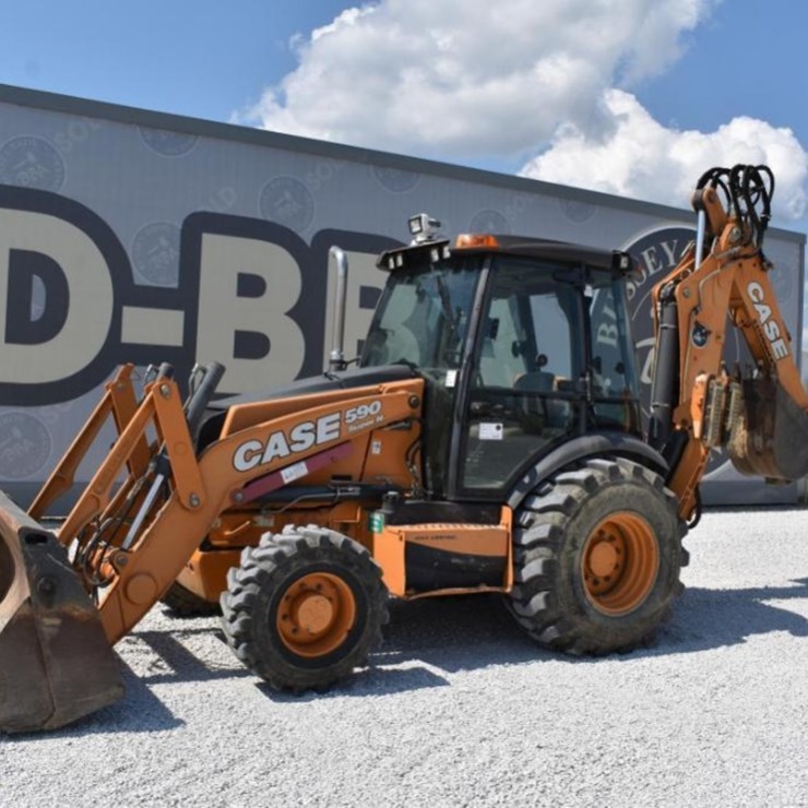 2012 CASE 590SN