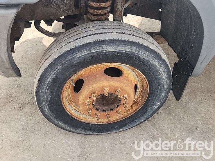2005-ford-f450-image-10