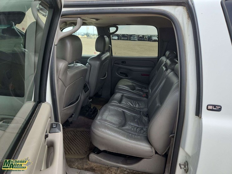 2004-gmc-yukon-xl-image-16