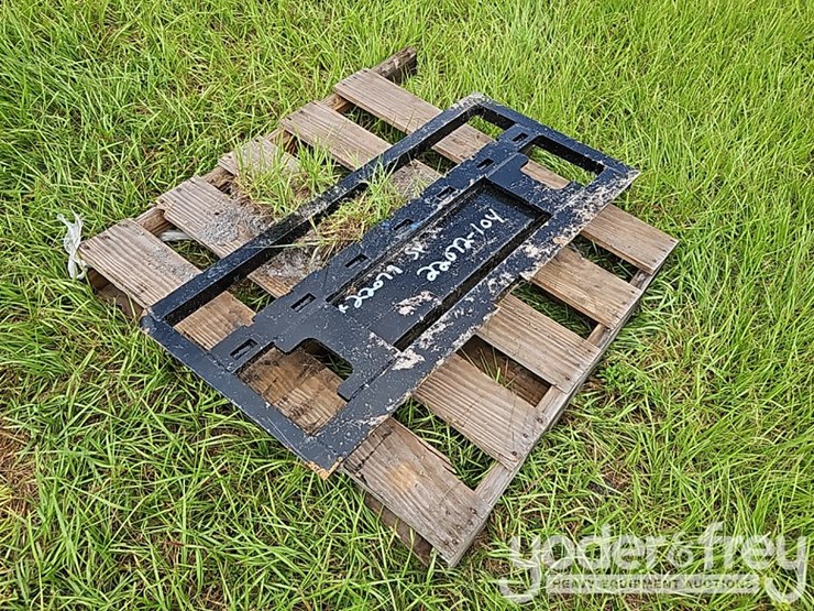 forks-to-suit-mini-skidsteer-image-2