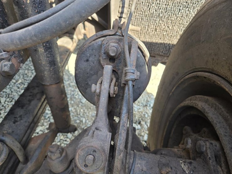 2005-mack-cl733-image-36