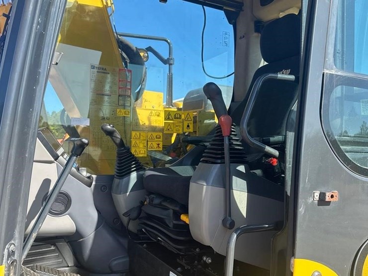 2022-komatsu-pc138us-11-image-25