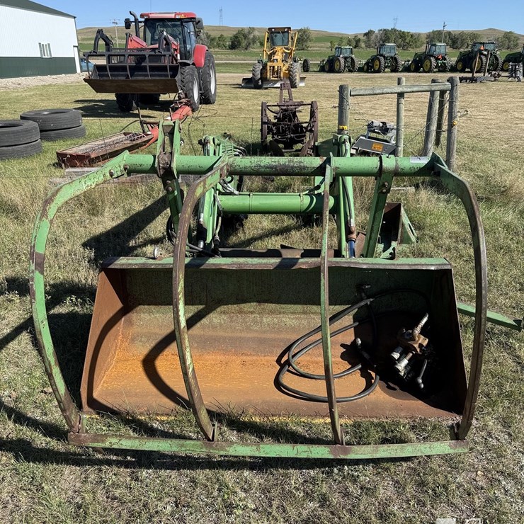 JOHN DEERE 148