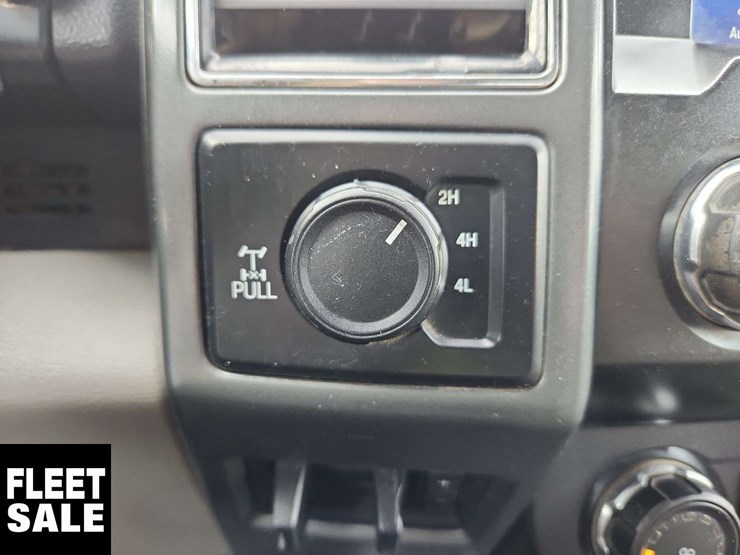 2021-ford-f350-image-11