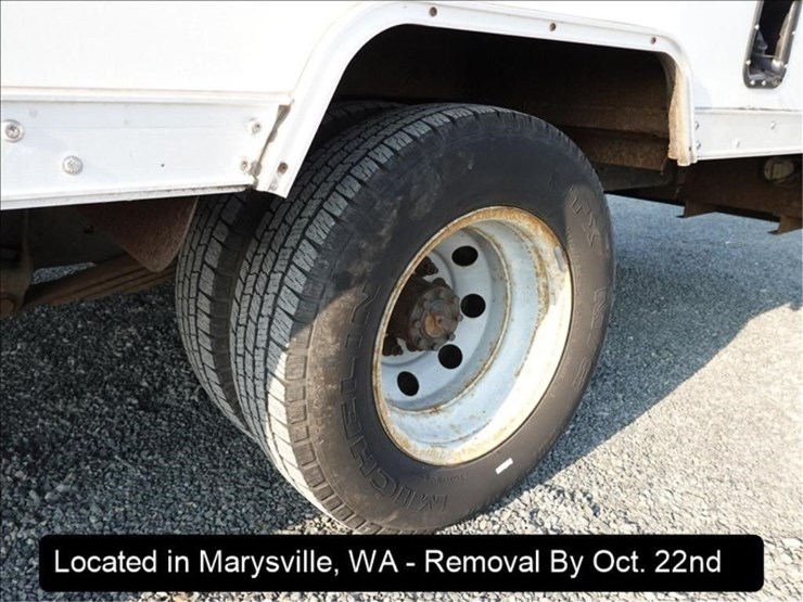 2003-ford-e350-image-18