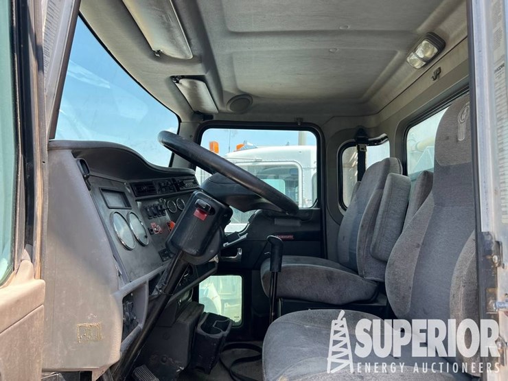 2012-kenworth-t370-image-5
