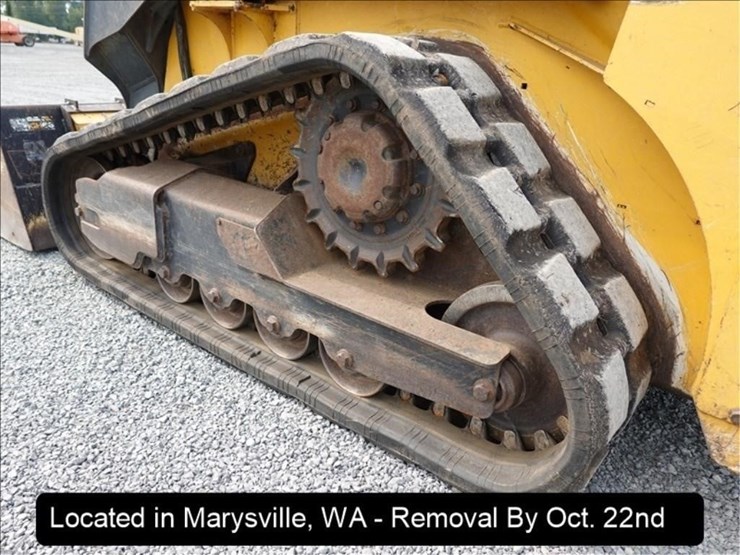 2016-deere-317g-image-19
