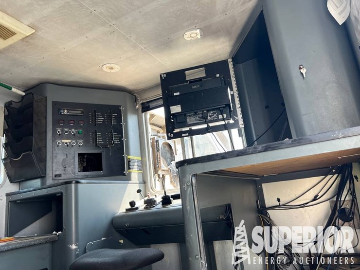 2011-kenworth-t370-image-10