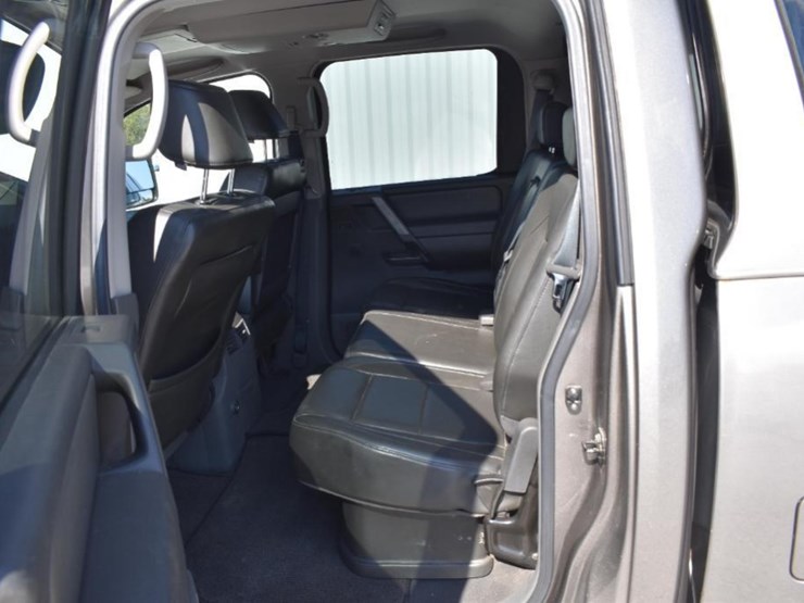 2006-nissan-titan-image-11