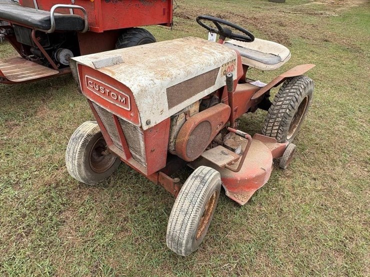 custom-600-lawn-mower-image-1