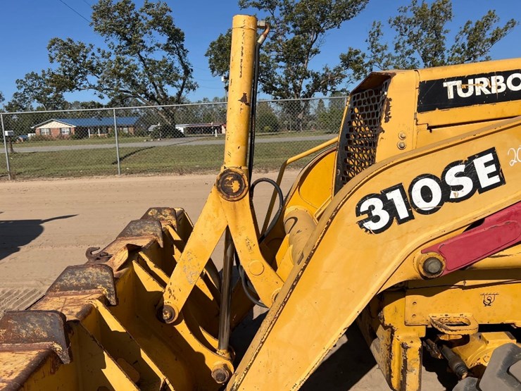 2000-deere-310se-image-16