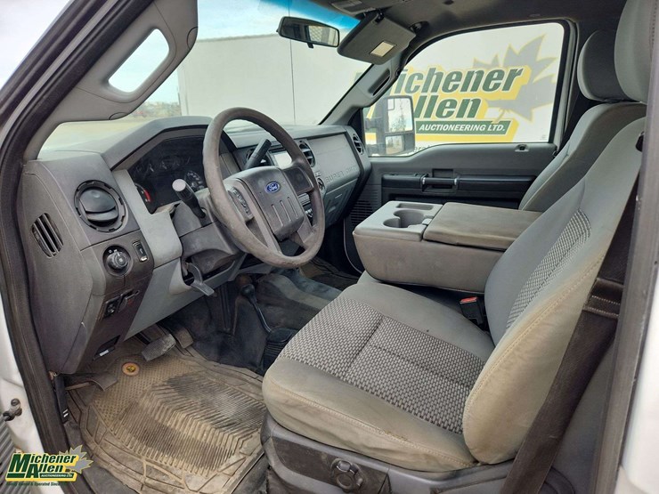 2014-ford-f550-image-18