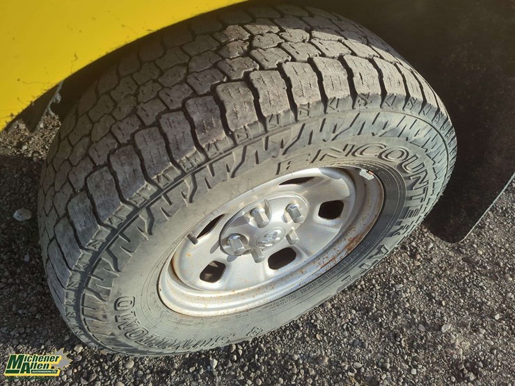 2019-ram-1500-classic-image-43