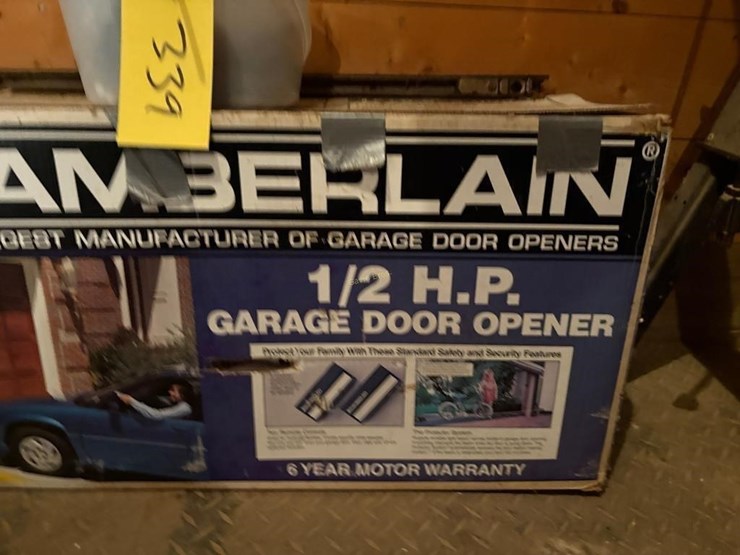 chamberlain-garage-door-opener-image-2