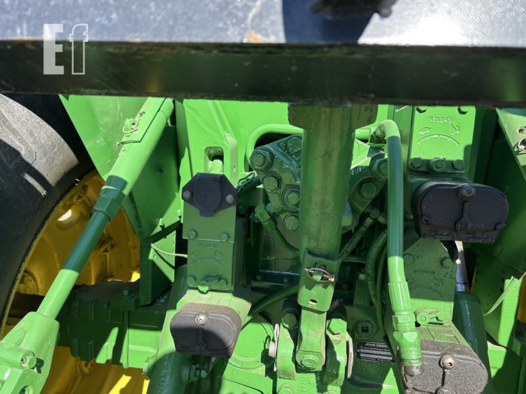 john-deere-8450-image-38