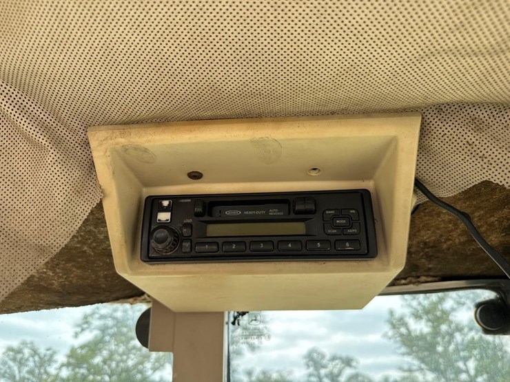 john-deere-6615-image-24
