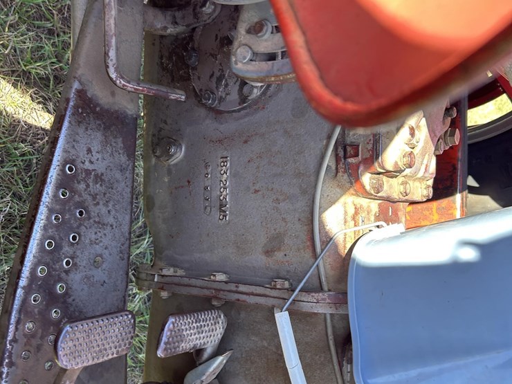 massey-ferguson-65-image-26
