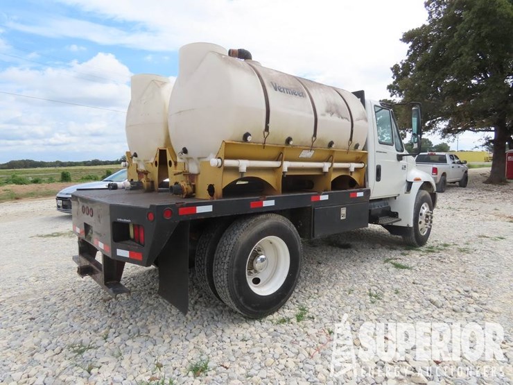 2007-international-durastar-4200-image-3