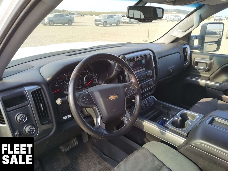 2015-chevrolet-silverado-1500-image-10