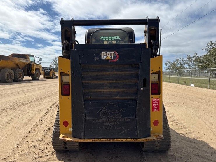 2020-caterpillar-259d3-image-7