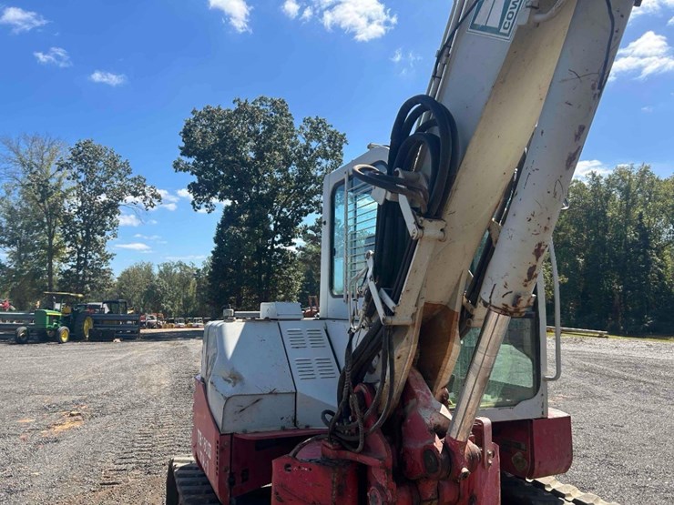 2013-takeuchi-tb180fr-image-13