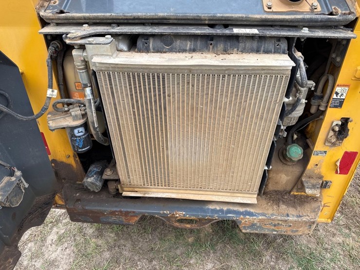 deere-317g-image-10