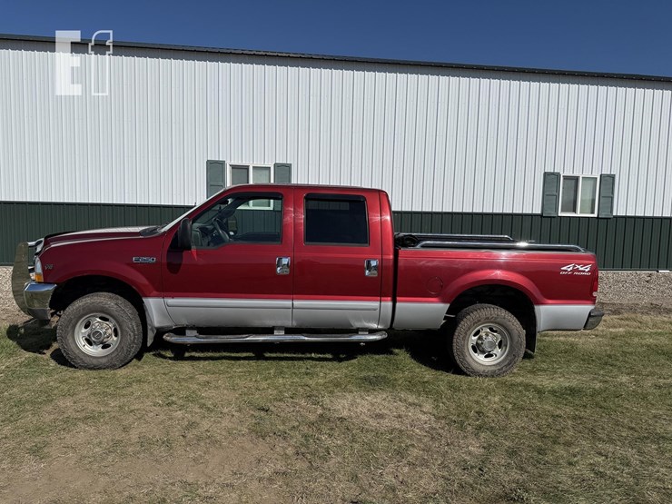2002-ford-f250-lariat-image-1