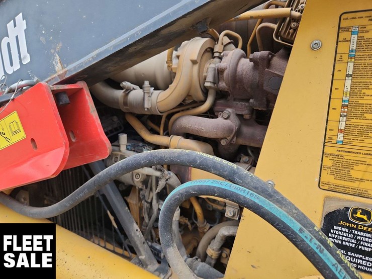 2014-deere-410k-image-16