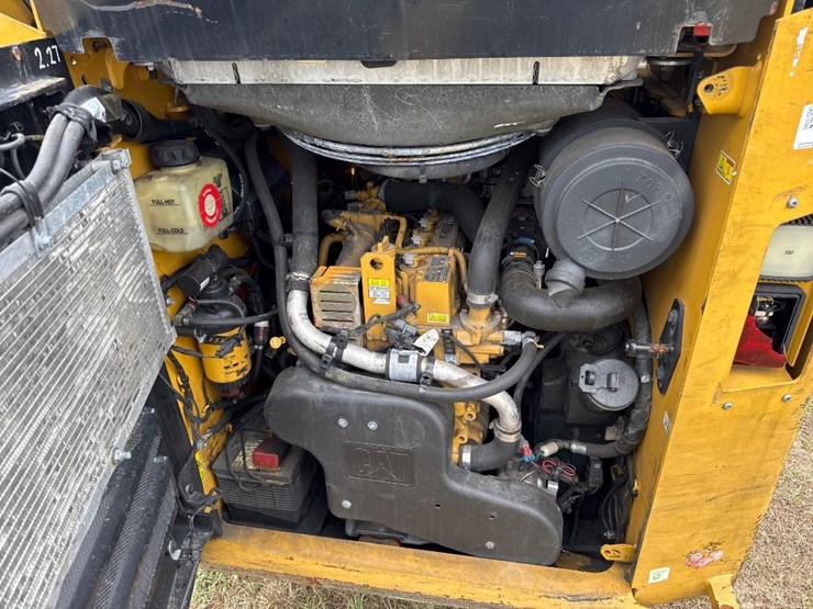 2020-caterpillar-262d3-image-4