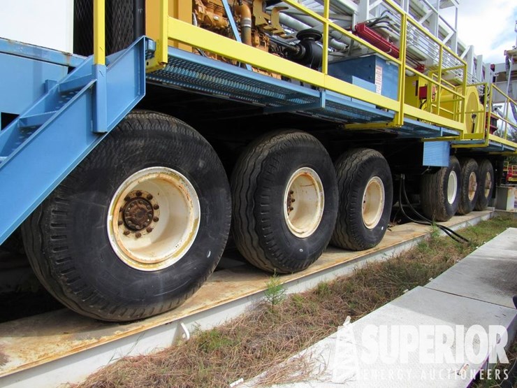 2011-caterpillar-c15-image-2