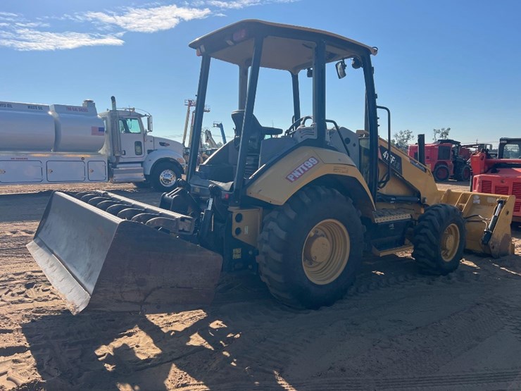 2018-caterpillar-415f2-il-image-24